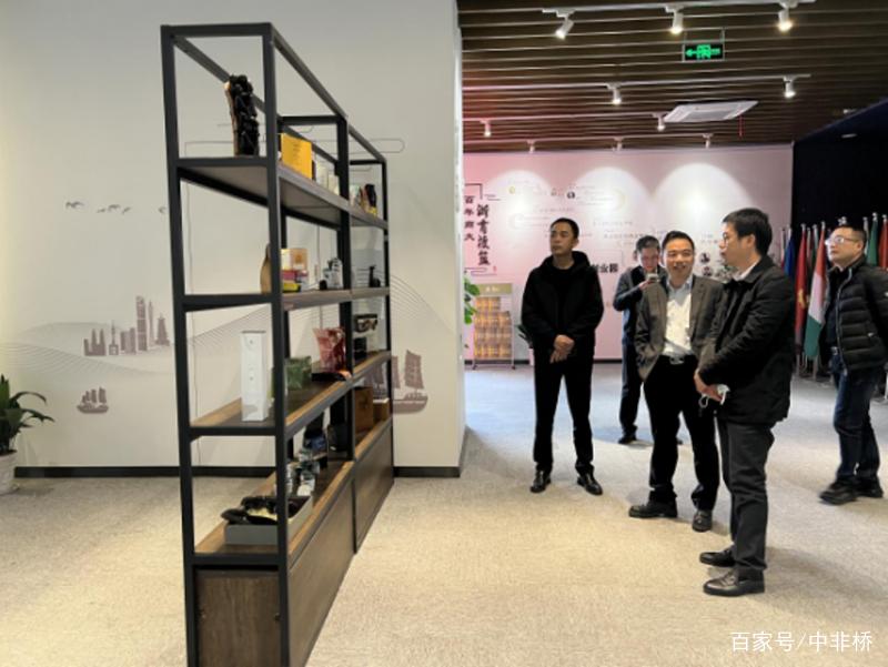 温州市瓯海区副区长张昶一行到访中非桥