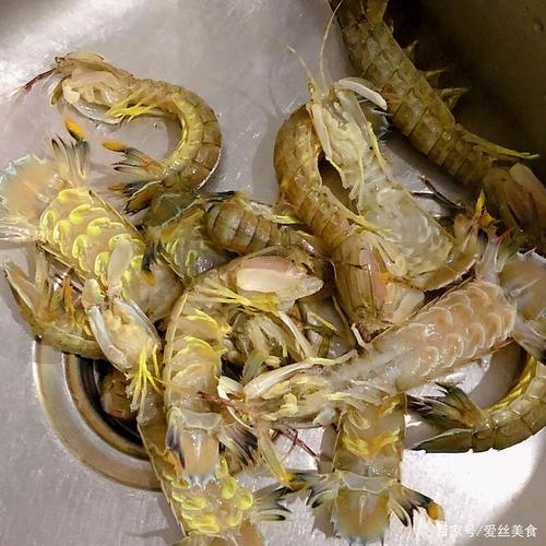 4月海鲜推荐之椒盐皮皮虾,30元有这么多,这样吃才叫爽