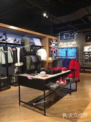 nike(正大广场篮球体验店)图片 - 第2张