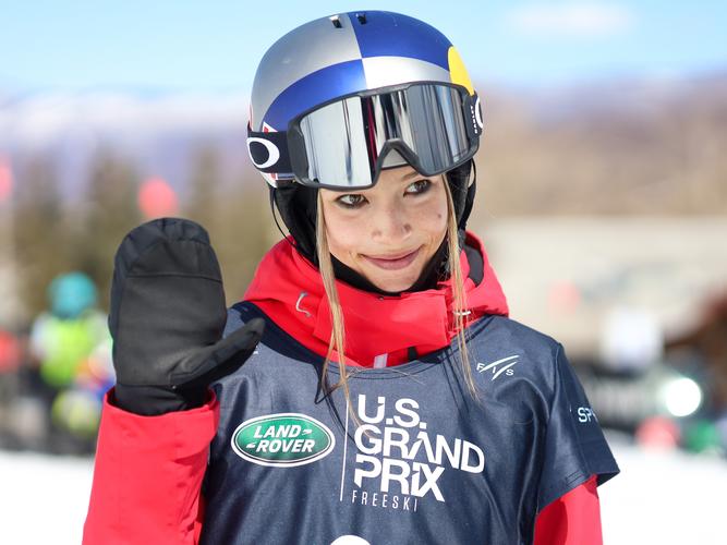 体坛联播谷爱凌缺席滑雪世界杯分站赛中超联赛前四确定