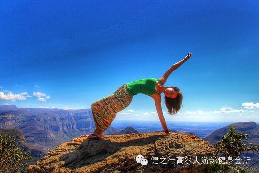 美腻的瑜伽拍照姿势