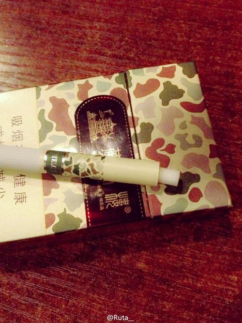 黄鹤楼系列有很多都是同心圆滤嘴 - 大话香烟 - 香烟
