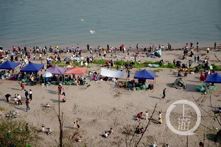 寻找重庆最美春天 | 来大渡口牛栏坝享受阳光沙滩 市民打卡热火朝天
