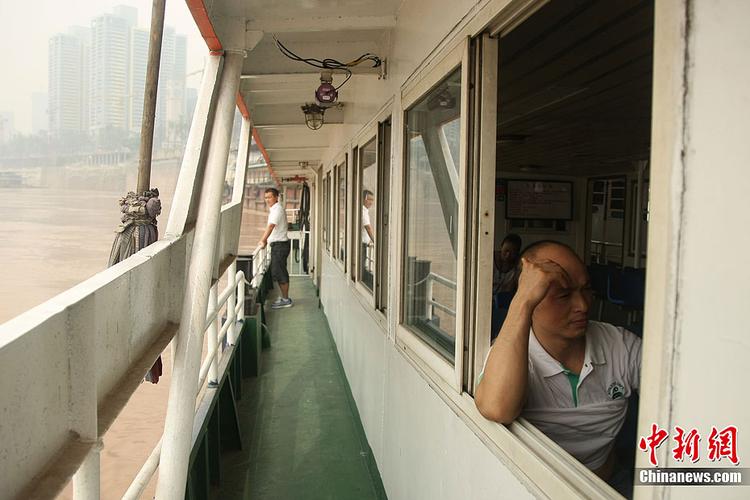 正在消失的重庆轮渡生活 (7/7)