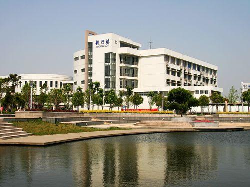 常熟理工虞山学院