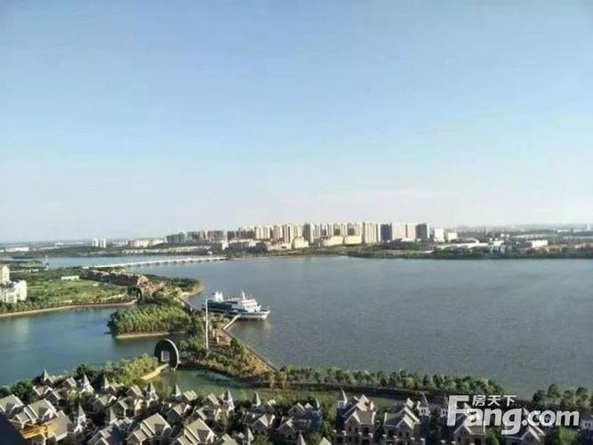 汤逊湖畔,藏龙岛,银河湾,.…160万 3室2厅/133.9㎡