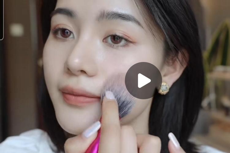 求豆豆_babe小奥汀腮红那期的口红色号!