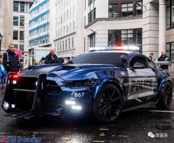 引起警察注意国内车友模仿野马改警车