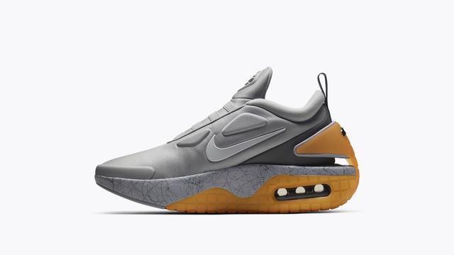 nike智能运动鞋堪称黑科技,外观时尚,可语音调节松紧