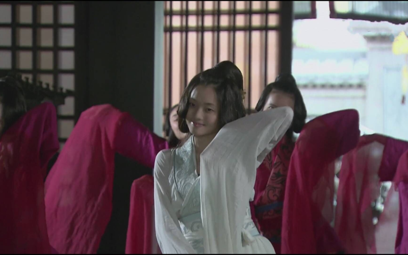 【新三国】 东府 白衣舞女【刘芊含】