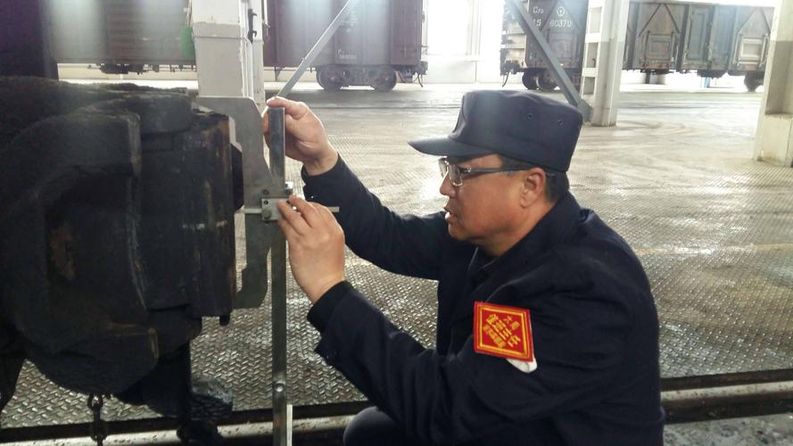 在标准化创建活动中一起奔跑……湖东车辆段大同运用车间开展技能竞赛