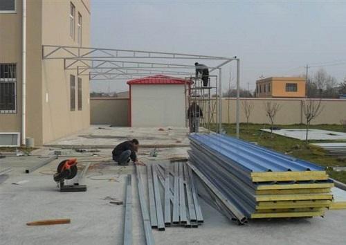 彩钢瓦房顶的骨架做法是什么 使用彩钢瓦屋面材料有