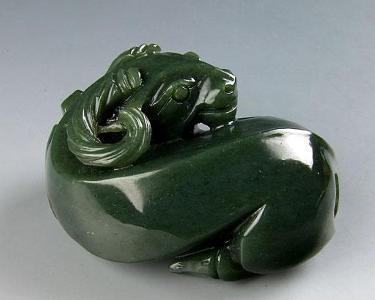 和田青玉价格不断攀升成收藏潜力股