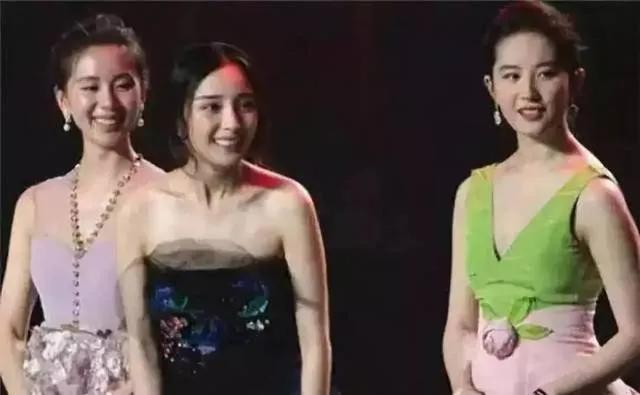 明星驼背有多丑高颜值都拯救不了杨幂刘亦菲均上榜