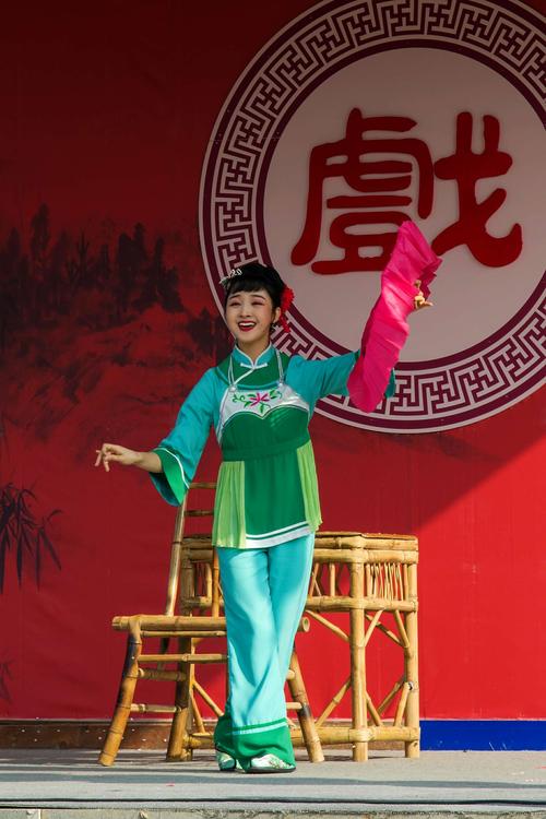 赣南采茶戏室外小舞台实拍