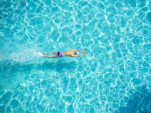 9元即可解锁迈欧健身一秒入夏游泳体验