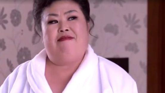 富婆专业户董立范张艺谋钦点配角被初恋骗走5万57岁仍单身