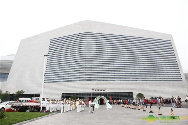 路5号( 青岛大剧院东门)海天大剧院酒店的硬件设施在新人中甚有口碑