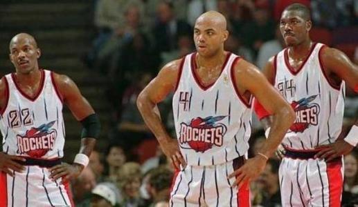 97年火箭坐拥三巨头为何没进总决赛巴克利西决拉胯