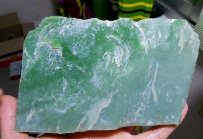 俄罗斯碧玉白加绿原石