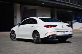 2021款奔驰cla200