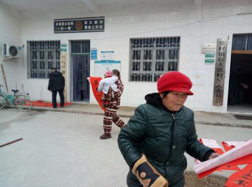 长垣县书法家送万"福"活动,走进常村镇后大郭村