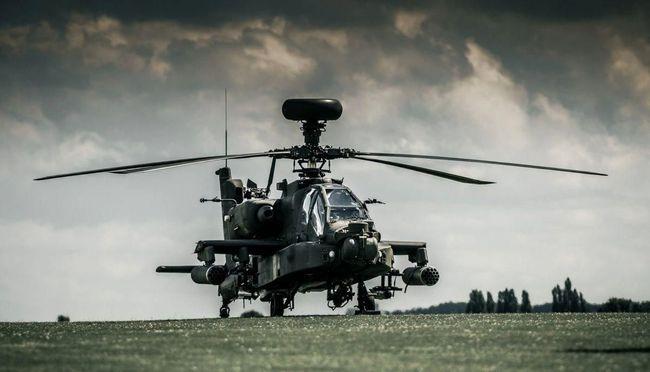 阿帕奇武装直升机,号称空中猛兽的它,却是靠纯手工完成
