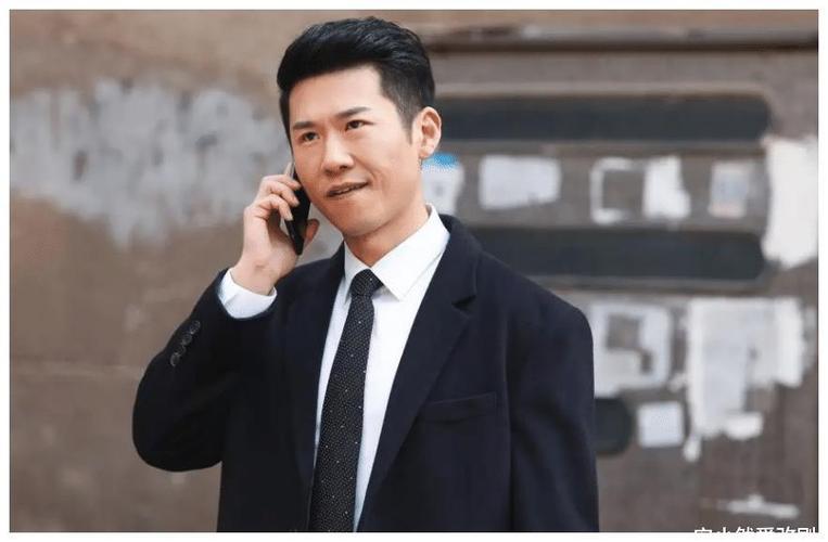 猎罪图鉴星二代王骁开局就下线小时候照片萌化了