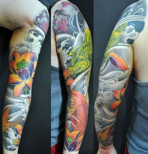 传统鱼花臂纹身