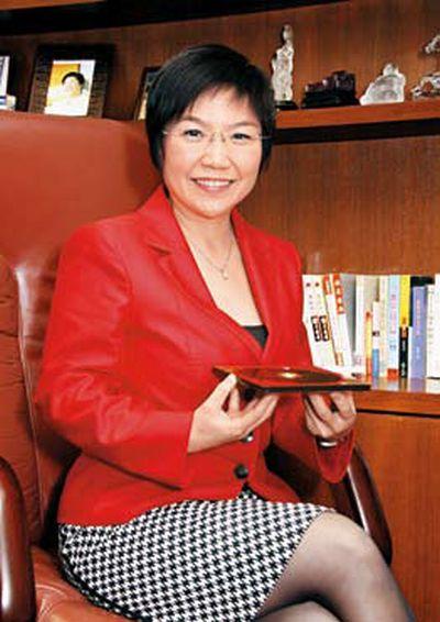 香港风水师麦玲玲,带给你2015羊年运程!