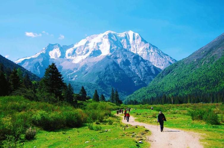 亚拉雪山/雅拉雪山 墨石公园2日游 成都出发 户外纯玩