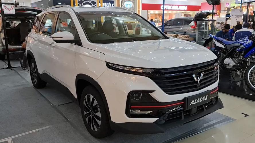 五菱七座神车2022款五菱宏光almazrs亮相看到配置心动了