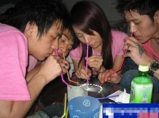 香港青少年吸毒者的"毒龄"增多隐忧重重