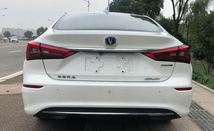 长安 逸动eado 2018款 高能版 1.6l gdi 自动锐锋型