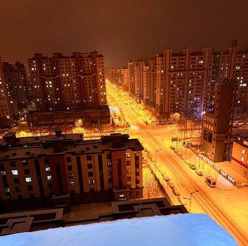 22长春,空无人烟的街道我们终究会战胜疫情,迎来往日的长春晚上九点的