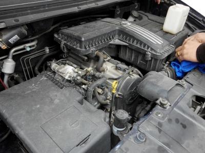 冬天了,欧诺更换防冻液