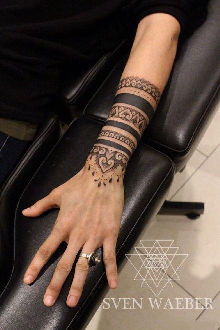 15款环绕手腕手臂的手环臂环纹身作品