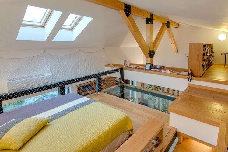 两侧悬空的床,二楼地板是玻璃的loft你敢住吗?(4)