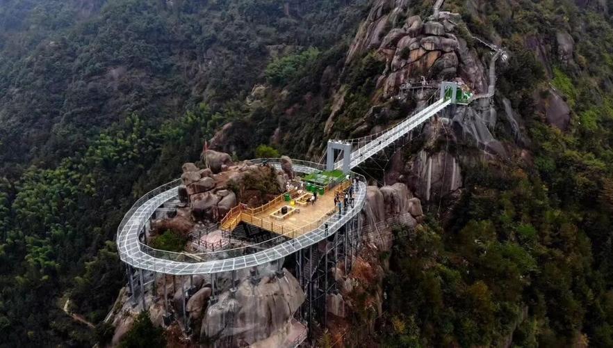 12月1号2日穿越浙南大峡谷 浪漫缙云古村150元送景交一日游