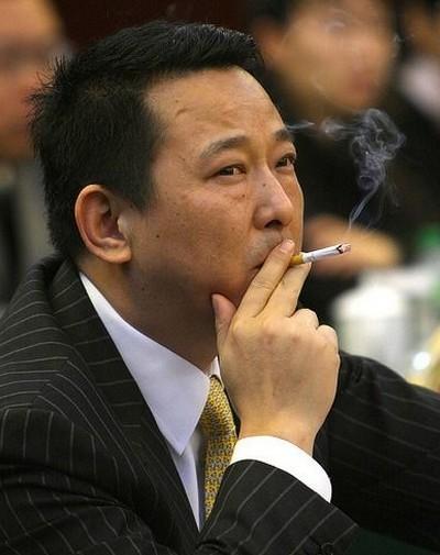 董事长刘汉