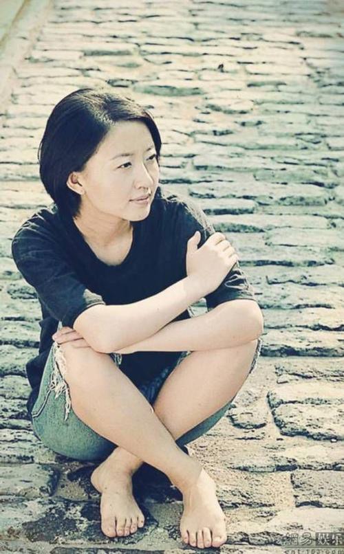 曝央视主持人柴静已经离职童年青涩照曝光(图)