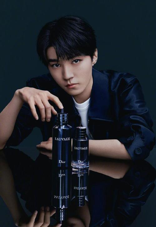 210602 王俊凯迪奥旷野男士香水全新大片公开 一起体验这抹源自自然的