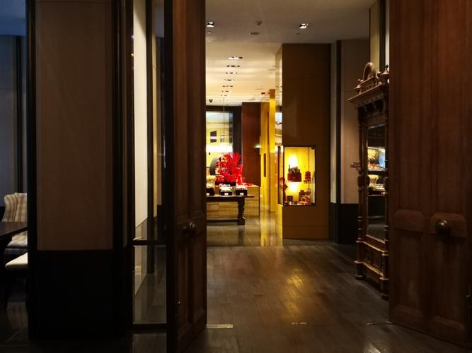 太古汇之上的广州文华东方酒店