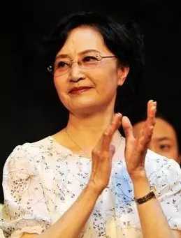 原创当年杨洁让她演白骨精一举成名她却为何至死都不原谅对方