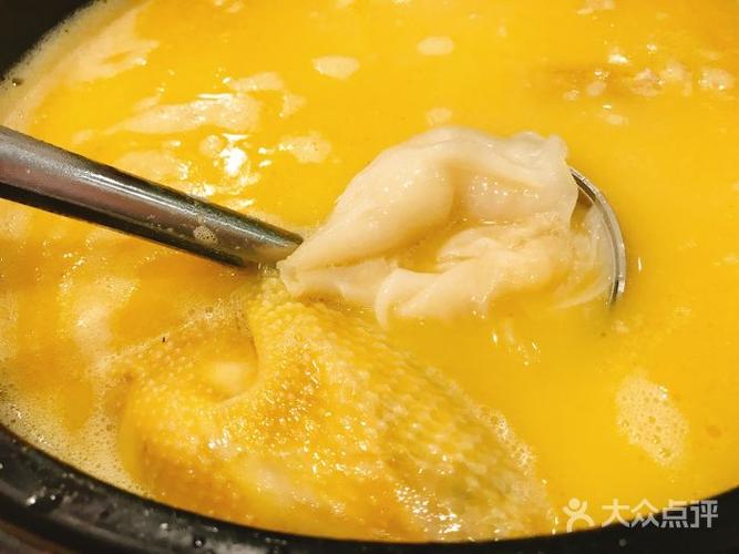 花胶浓汤煲老鸡