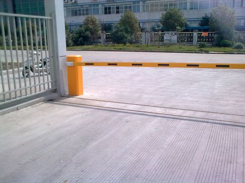 厦门海沧哪里买道闸门,车库挡车器,通道闸门,全华专业提供商