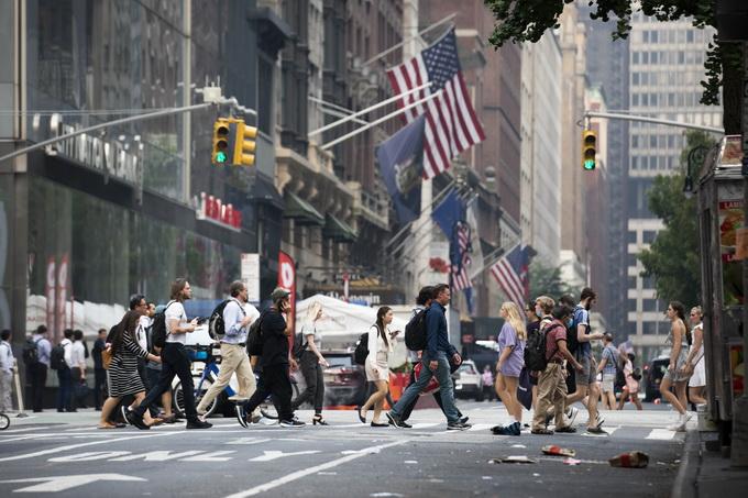 人民日报:美国是全球抗疫战场的分裂制造者!