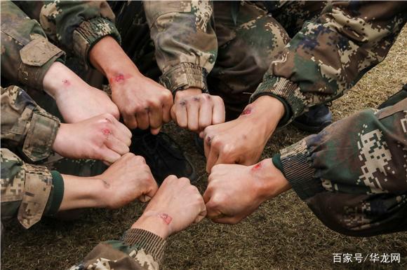 据了解,近两年来,大批00后进入武警重庆市总队服役.