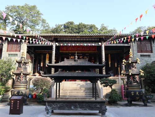游走广州,带你走进三元宫