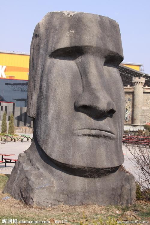 人脸雕塑图片